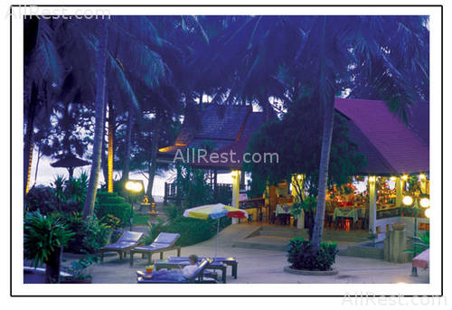 The Fair House Beach Resort 4